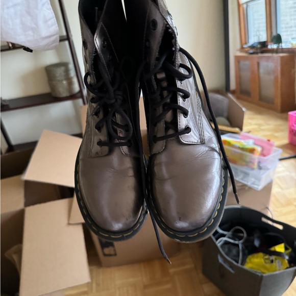 Doc Martins - chrome - Picture 4 of 5